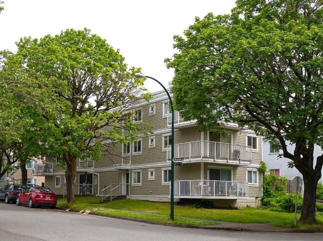 More Photos Of 8690 Montcalm St, Vancouver Apartments For Sale