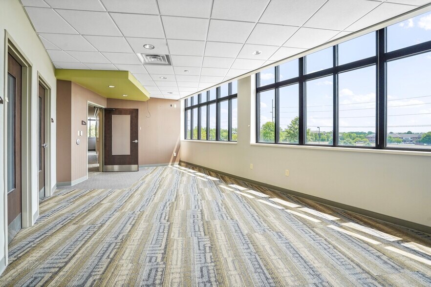 More Photos Of 560 N Cleveland Ave, Westerville Medical For Lease