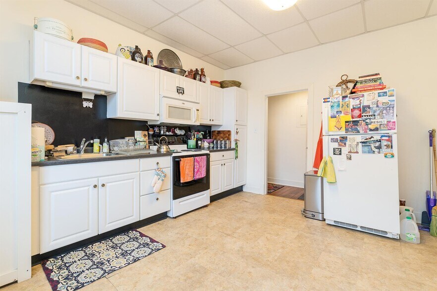 More Photos Of 100 W German St, Shepherdstown Storefront Retail Residential For Sale