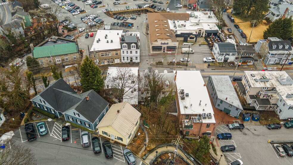 More Photos Of 8298 Main St, Ellicott City Office For Sale