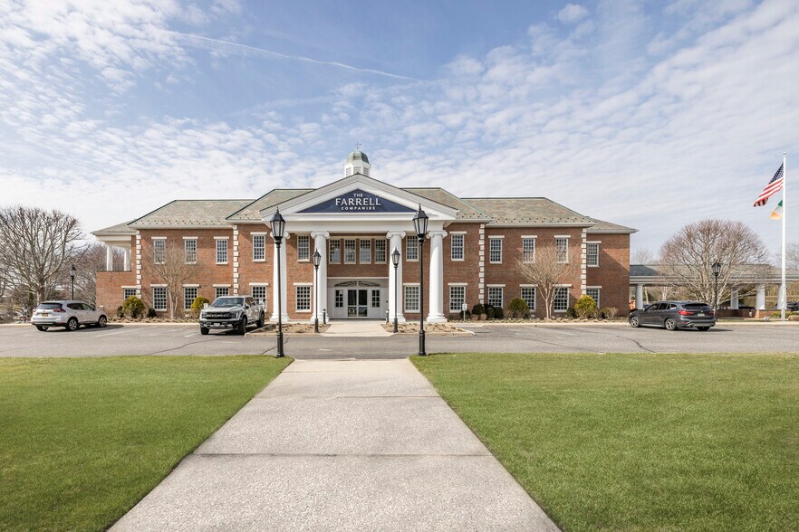 Primary Photo Of 2200 Montauk Hwy, Bridgehampton Office For Lease