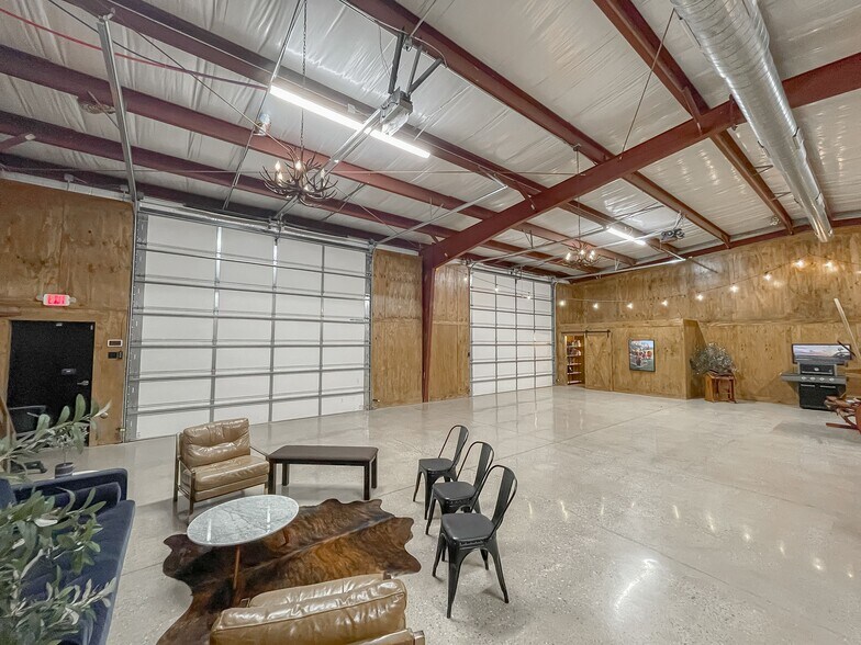 More Photos Of 9808 S Sunnylane Rd, Moore Office For Sale