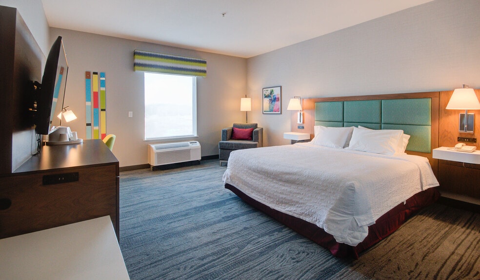 More Photos Of 4617 7th St, Bay City Hotel For Sale