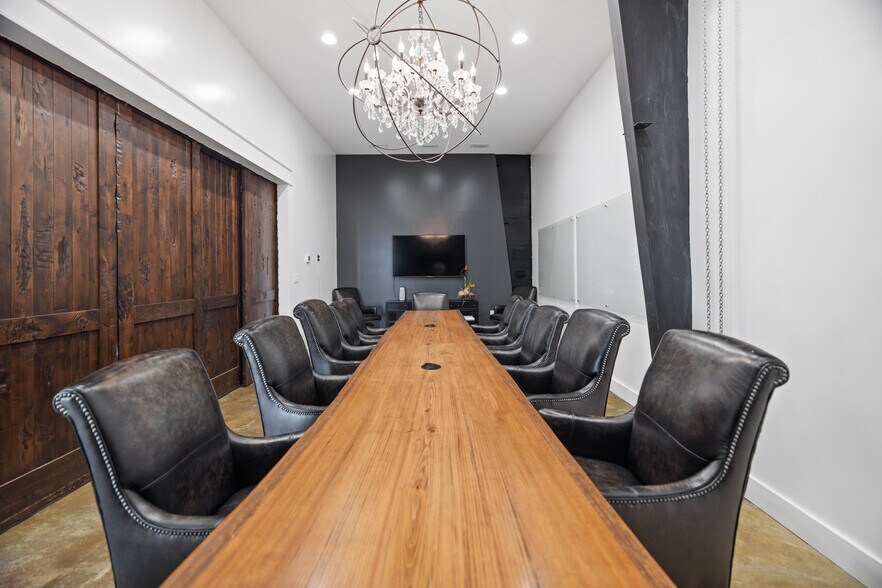 More Photos Of 790 N Highway 393, Santa Rosa Beach Warehouse For Lease