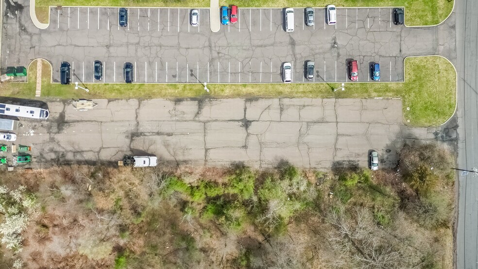 More Photos Of 644 howard avenue, Somerset Land For Lease