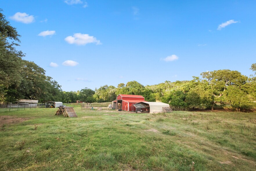 More Photos Of 319 Los Indios Ranch Rd, Boerne Specialty For Sale