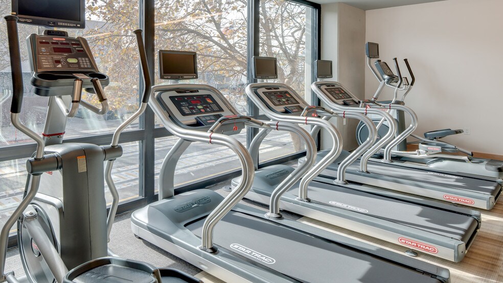 More Photos Of 378 Embarcadero W, Oakland Apartments For Lease