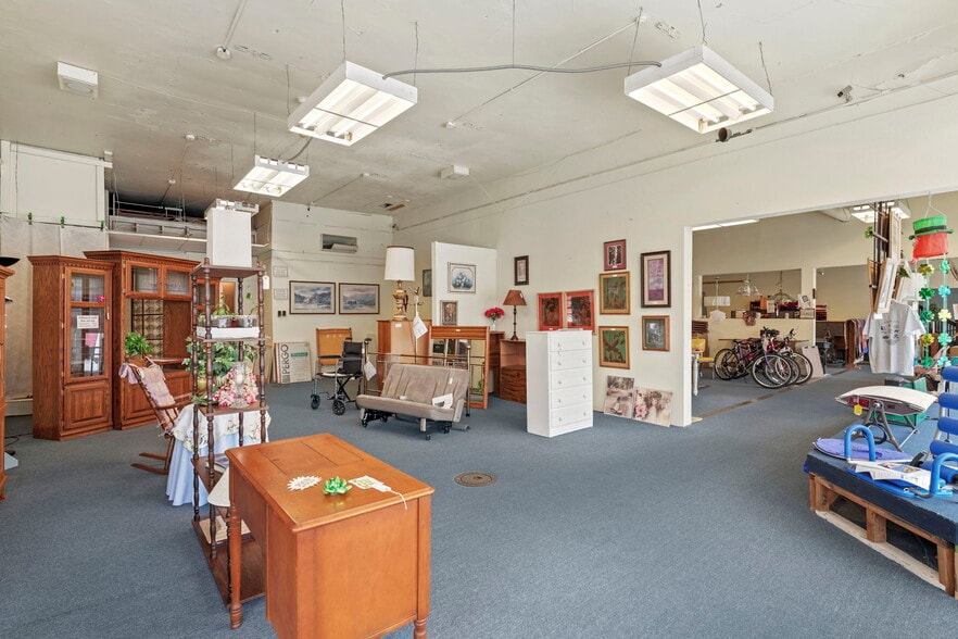 More Photos Of , Spokane General Retail For Sale