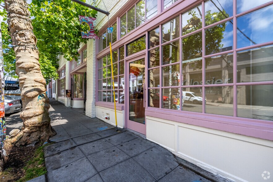 More Photos Of 1514 10th Ave, Seattle Storefront For Lease