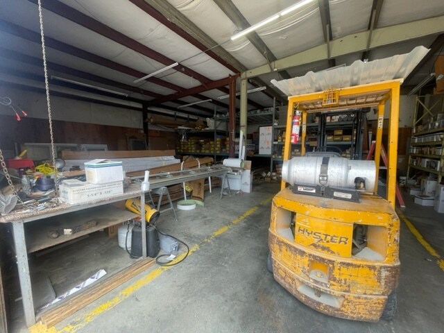 More Photos Of 119 Soperton Ave, East Dublin General Retail For Sale