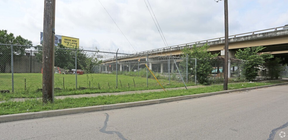 More Photos Of 2621-2625 Dawson St, Dallas Land For Sale