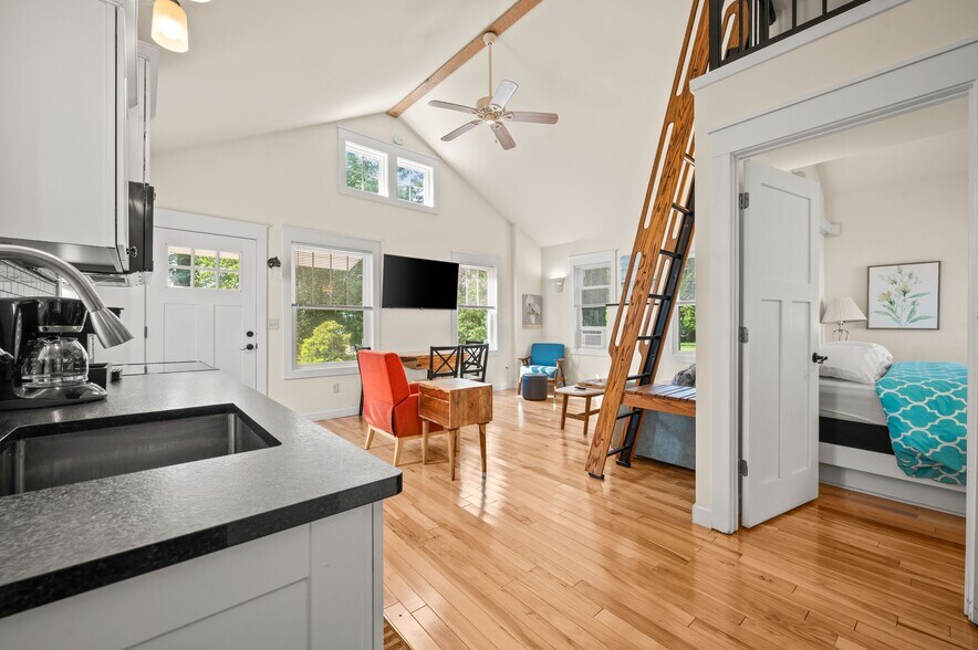 More Photos Of 5358 Paw Paw Lake Rd, Coloma Apartments For Sale