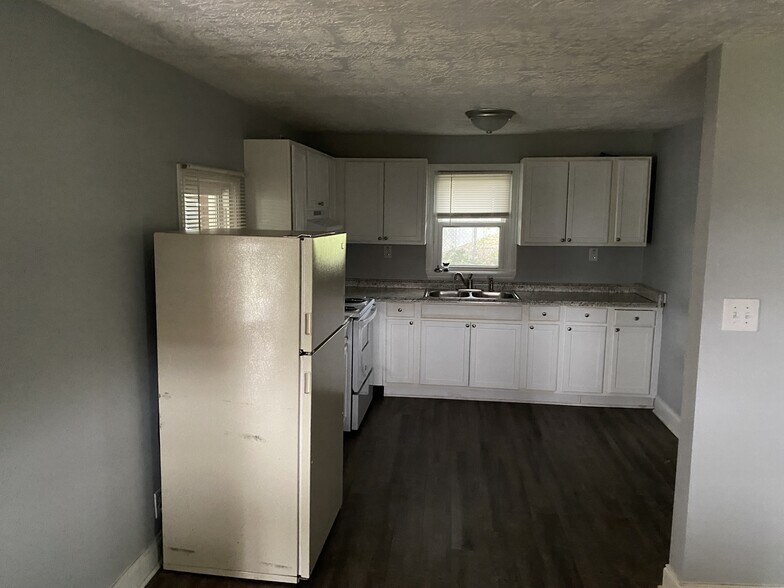 More Photos Of 304 Golden Camp Rd, Augusta Office Residential For Sale