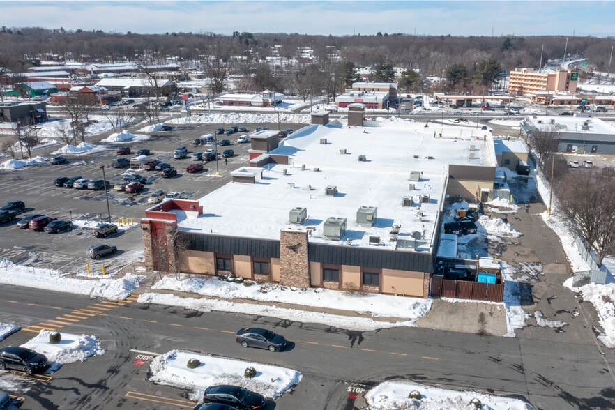 More Photos Of 1105-1119 Riverdale St, West Springfield Storefront For Lease