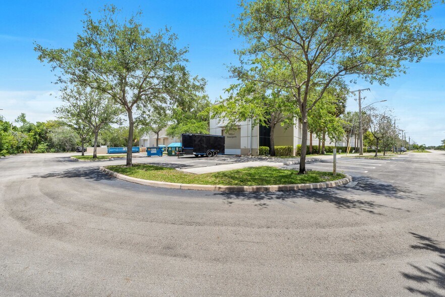 More Photos Of 3900 NW 126th Ave, Coral Springs Warehouse For Sale