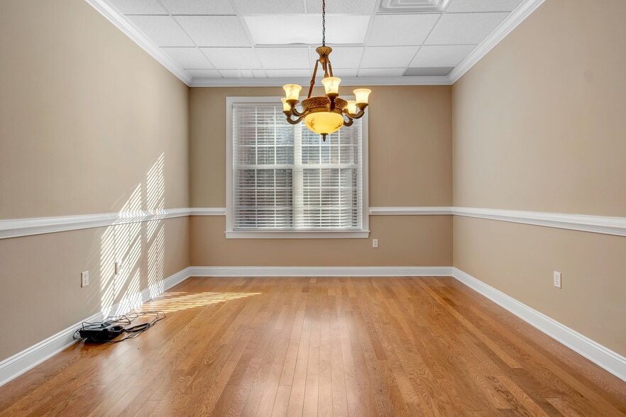 More Photos Of 2104 Delta Way, Tallahassee Office For Sale