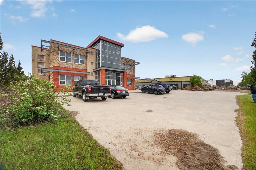 More Photos Of , Edmonton Unknown For Sale
