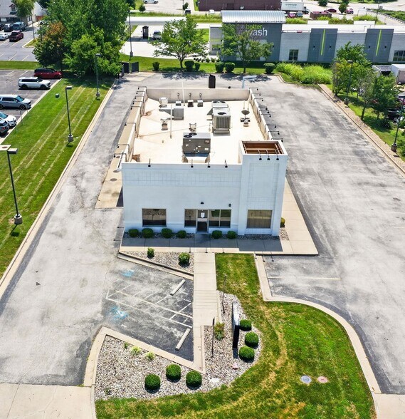 More Photos Of 9551 NE 83rd Ter, Kansas City Restaurant For Lease