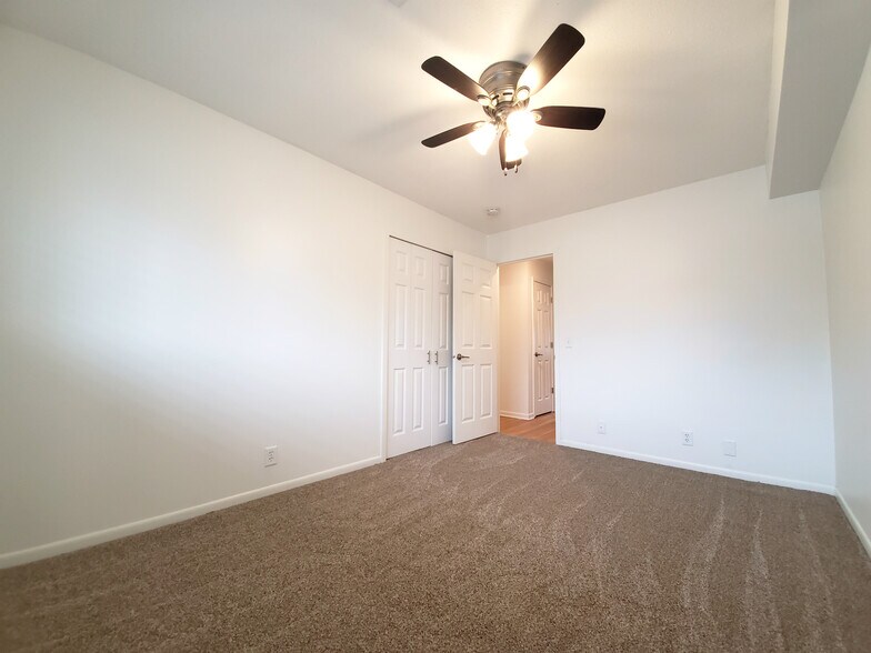 More Photos Of 5900 3rd St NE, Fridley Apartments For Sale