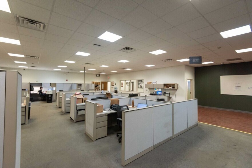 More Photos Of 913-929 Wallace St, Philadelphia Distribution For Lease