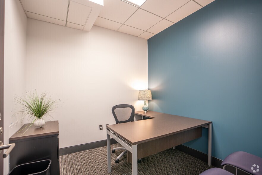 More Photos Of 445 Dexter Ave, Montgomery Coworking Space