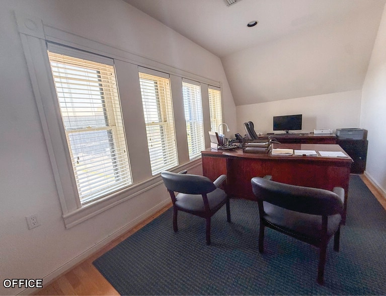 More Photos Of 1010 W 3rd St, Little Rock Office For Sale