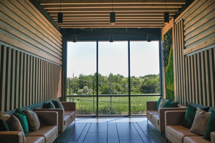 More Photos Of 590 Belleville Tpke, Kearny Storefront Retail Office For Lease