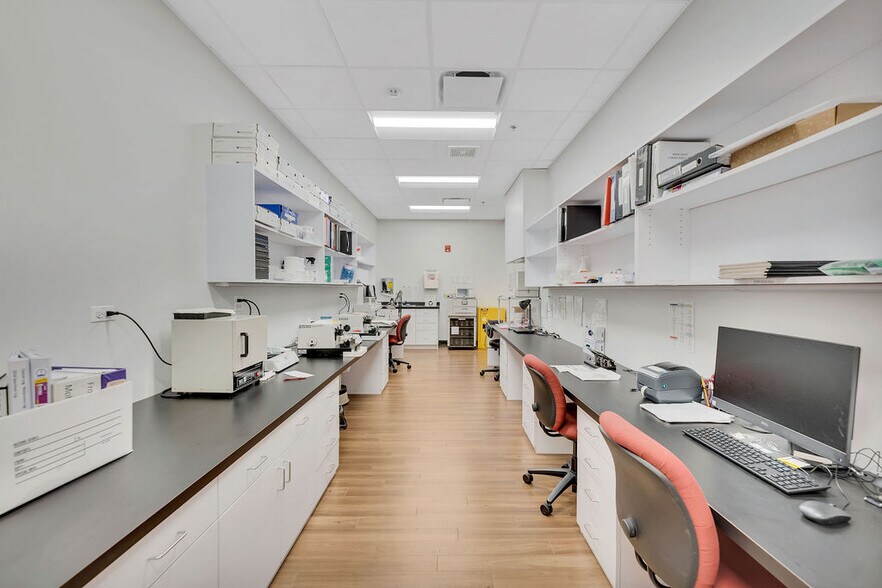 More Photos Of 9300 Waukegan Rd, Morton Grove Medical For Sale