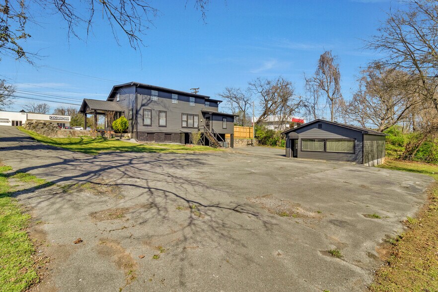 More Photos Of 131 Donelson Pike, Nashville Loft Creative Space For Sale