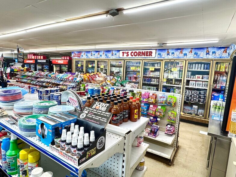 More Photos Of 4500 Monroe Hwy, Watkinsville Service Station For Sale