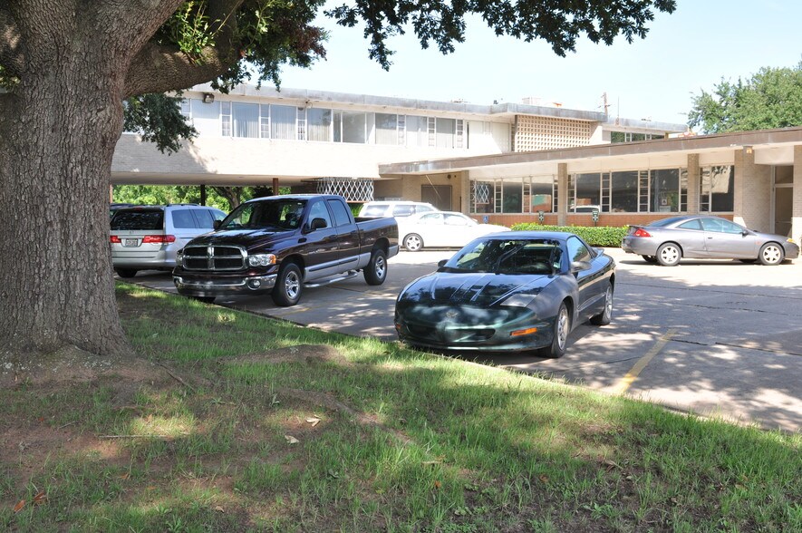 More Photos Of 1500 N Market St, Shreveport Office For Lease