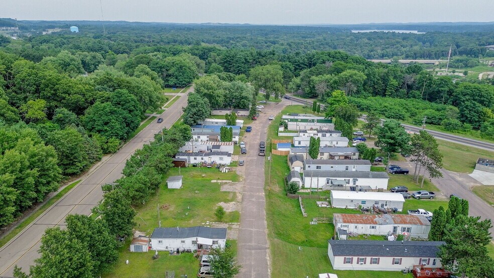 More Photos Of 3323 Seymour Rd, Eau Claire Manufactured Housing Mobile Home Park For Sale