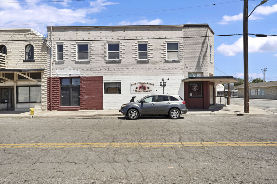 More Photos Of 2 N Main St, Lodi Storefront Retail Office For Sale