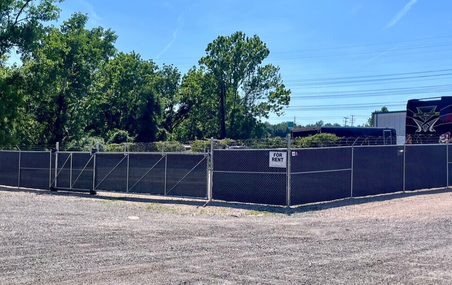 More Photos Of 8317 Belair Rd, Baltimore Land For Lease