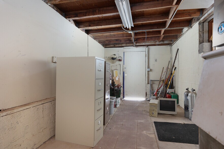 More Photos Of 112 E Cottonwood Ln, Casa Grande Freestanding For Sale