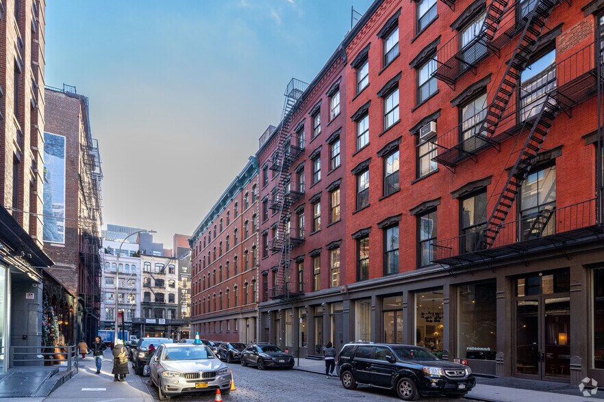 More Photos Of 10-12 Crosby St, New York Office For Lease