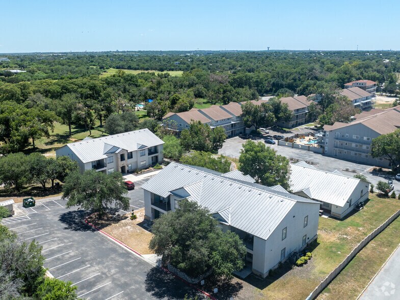 More Photos Of 740 E Mather St, New Braunfels Apartments For Sale
