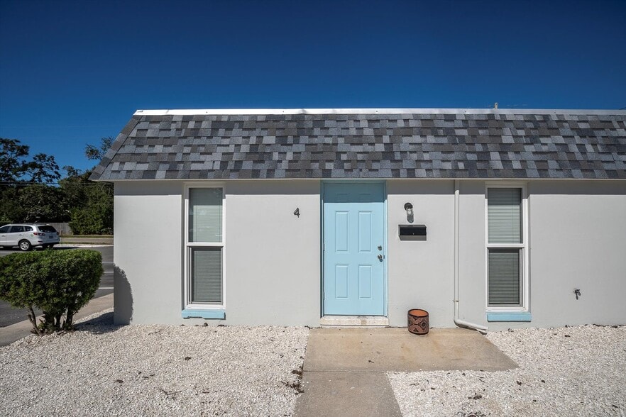 More Photos Of 885 Beltrees St, Dunedin Apartments For Sale