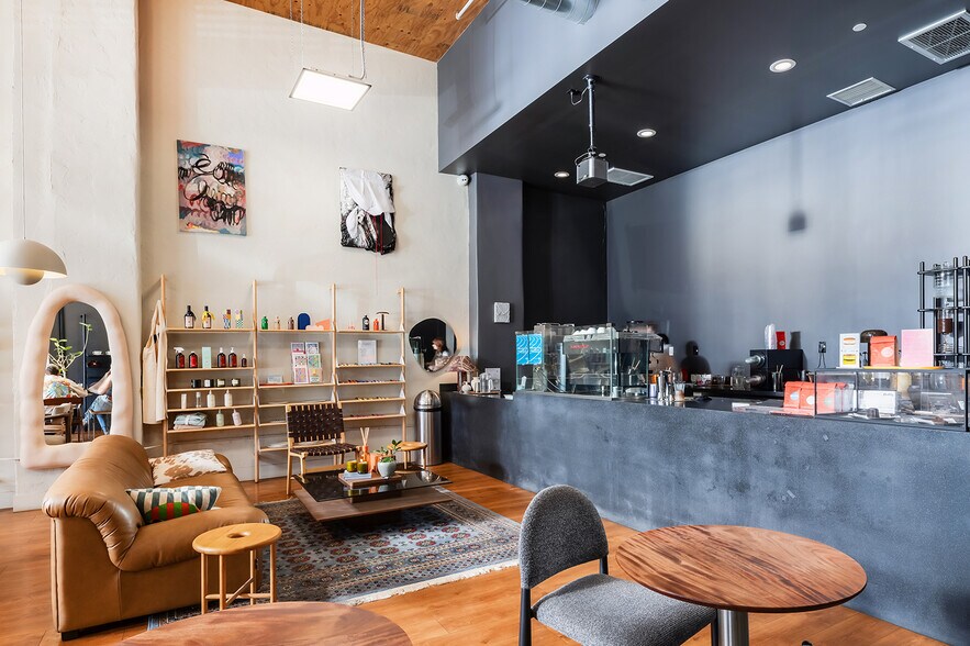 More Photos Of 2807-2811 W Sunset Blvd, Los Angeles Loft Creative Space For Sale