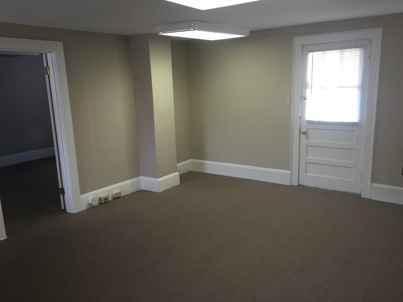 More Photos Of 9064 Courthouse Rd, Spotsylvania Office For Lease