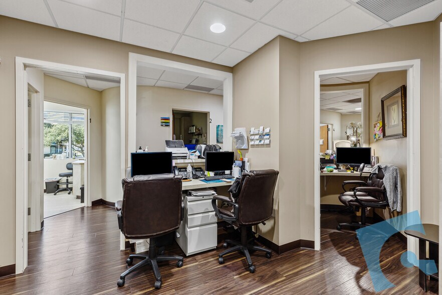 More Photos Of 1601 Lancaster Dr, Grapevine Medical For Lease