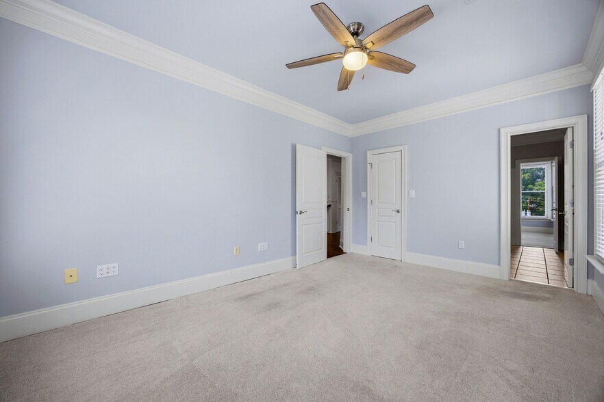 More Photos Of 574 East Ave NE, Atlanta Multifamily For Sale