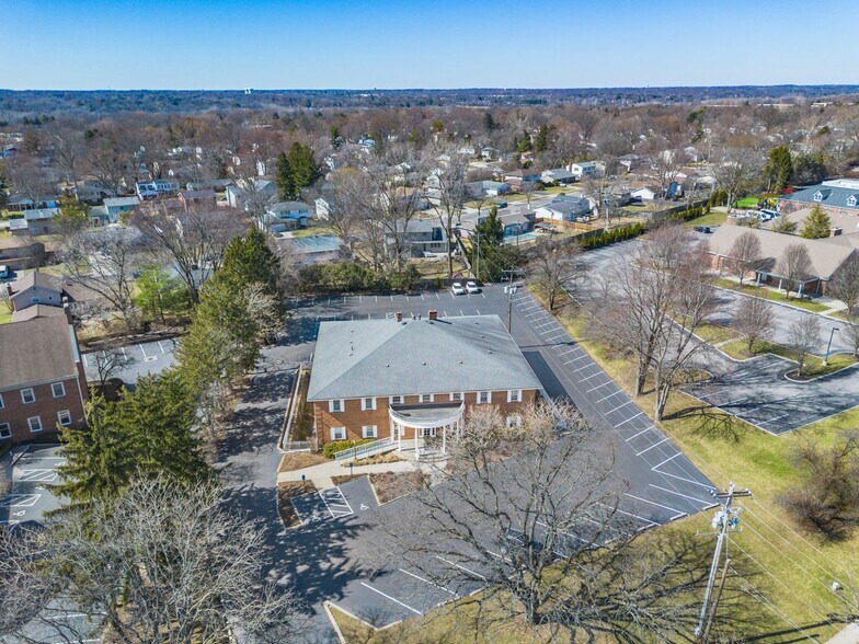 More Photos Of 6649 N High St, Worthington Medical For Sale