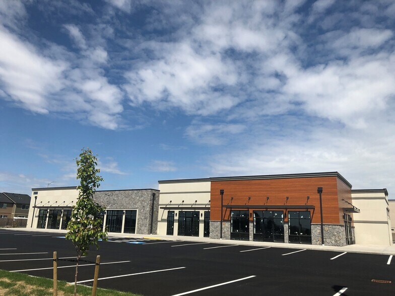 More Photos Of 5710-5802 Road 68, Pasco General Retail For Lease