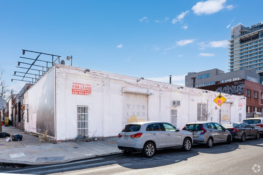 More Photos Of 15-19 Wythe Ave, Brooklyn Storefront Retail Office For Lease