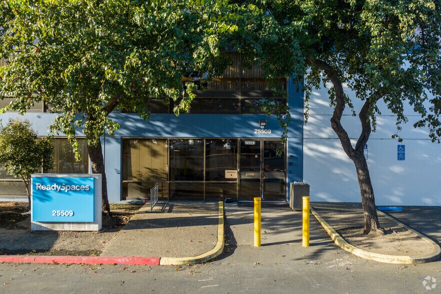 More Photos Of 25509 Industrial Blvd, Hayward Distribution For Lease