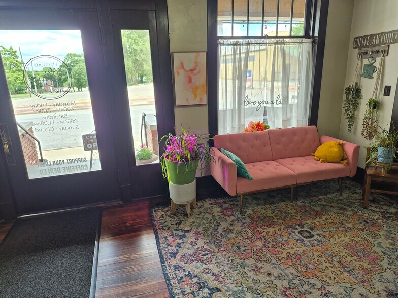 More Photos Of 139 W Peoria St, Paola Apartments For Lease