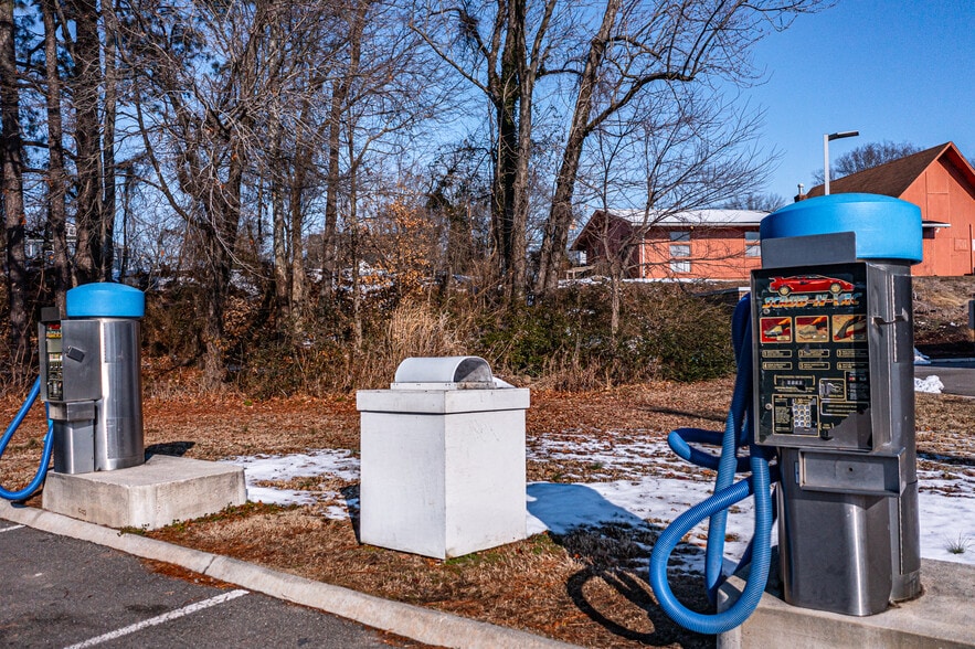More Photos Of 516 14th st, West Point Carwash For Sale