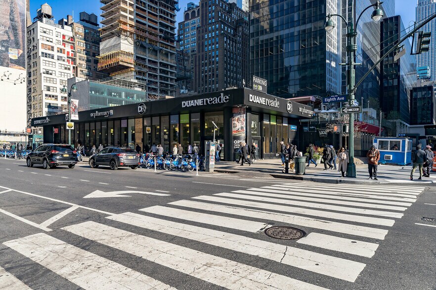 More Photos Of 460 Eighth Ave, New York General Retail For Sale