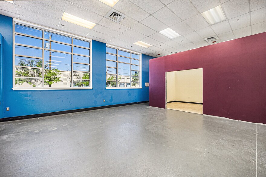 More Photos Of 7950 W Colfax Ave, Lakewood General Retail For Sale